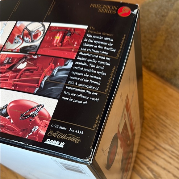 NIB International Harvester 1/16 Farmall 460 Precision Series Collector - Picture 7 of 16